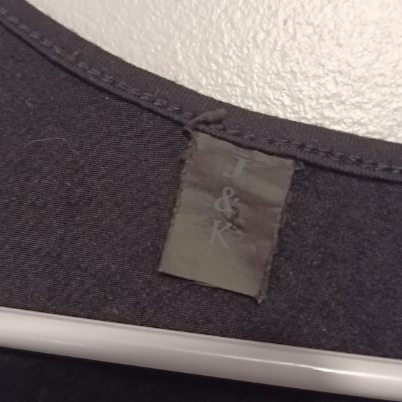 J&K modal sleeveless top - Picture 3 of 3